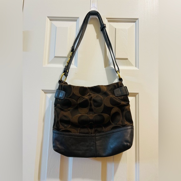 Coach Purse - Picture 5 of 9